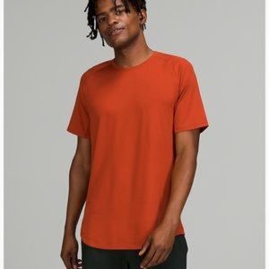 Men’s lululemon Shirt in New Condition
